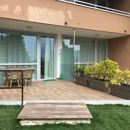 Apartment Dipre *